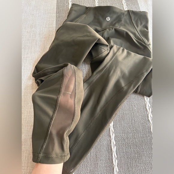 lululemon train times 7/8 legging - Picture 3 of 8